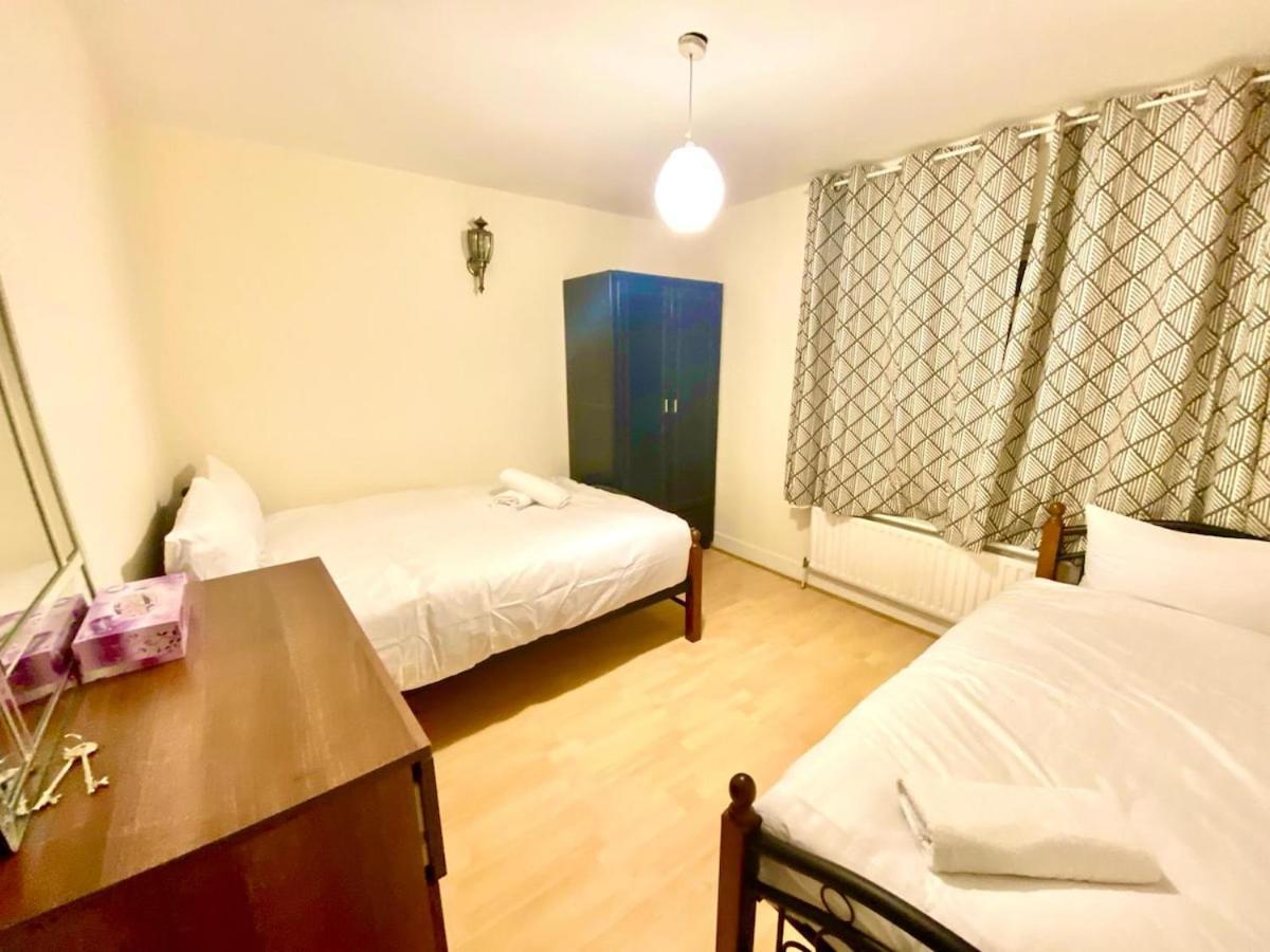 Hébergement de vacances Lovely Ground Floor 2 Bedroom House Ealing