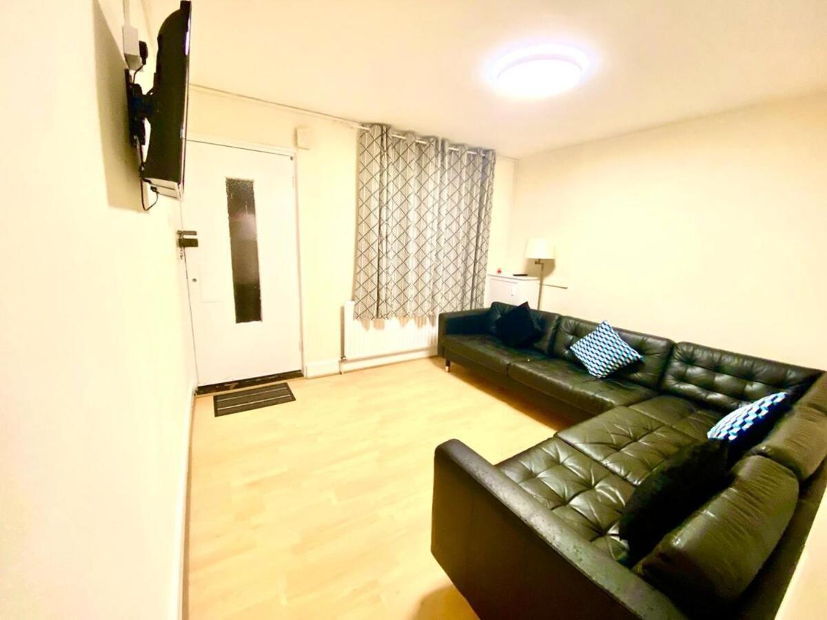 Hébergement de vacances Lovely Ground Floor 2 Bedroom House Ealing *